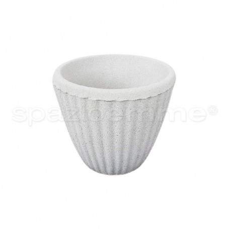 Vaso in graniglia Corniolo L