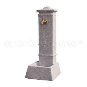 Fontana a colonna Noemi