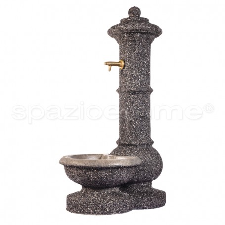 Fontana in cemento Cleofe nero maratea