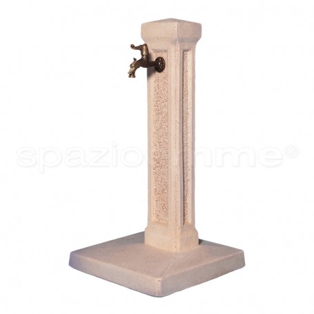 Fontana da giardino Eva bocciardato rosa